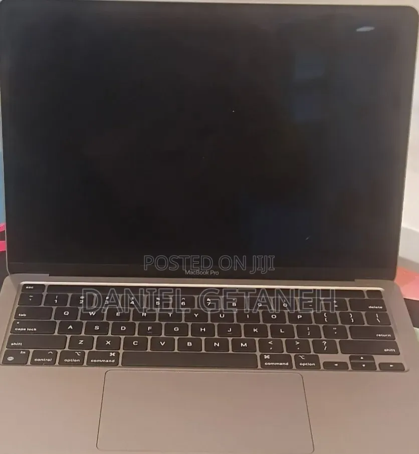 New Laptop Apple MacBook Pro 2020 M1 8GB Intel Core i7 SSD 256GB