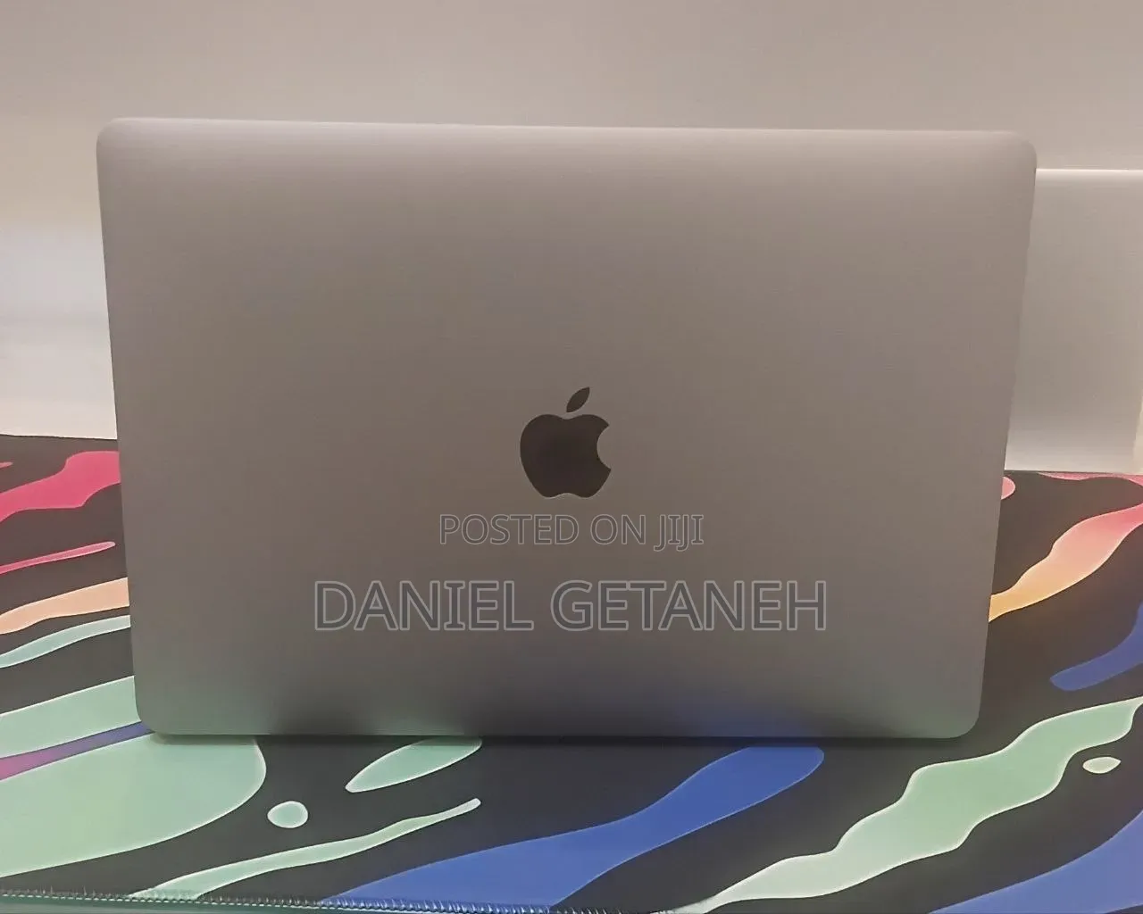 New Laptop Apple MacBook Pro 2020 M1 8GB Intel Core i7 SSD 256GB