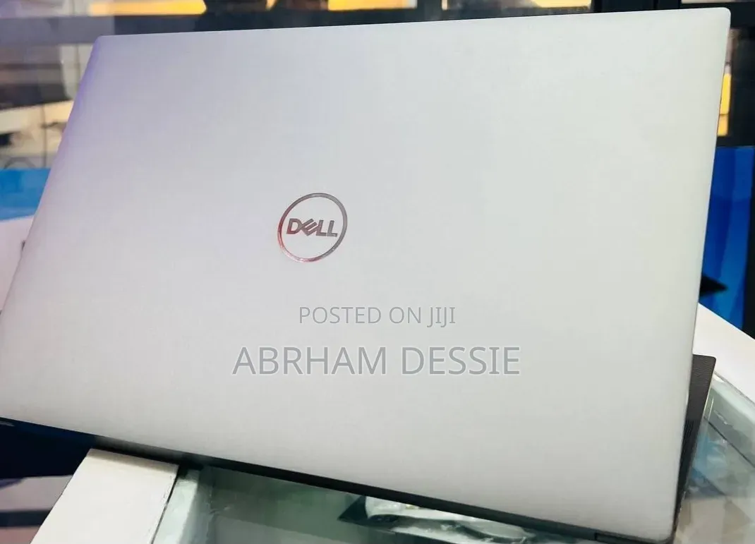 New Laptop Dell 16GB Intel Core i7 SSD 512GB