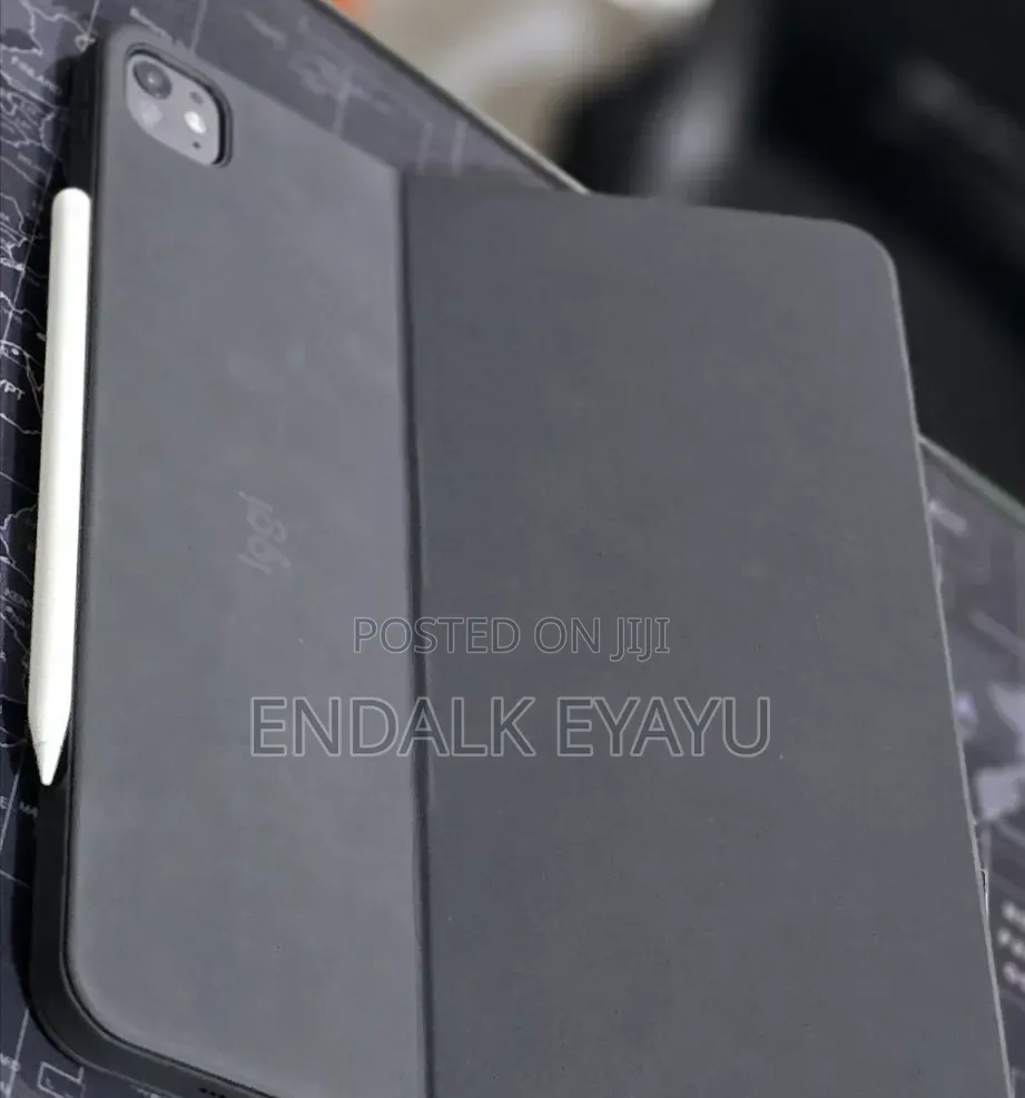 New Apple iPad Pro 13 (2025) 256 GB