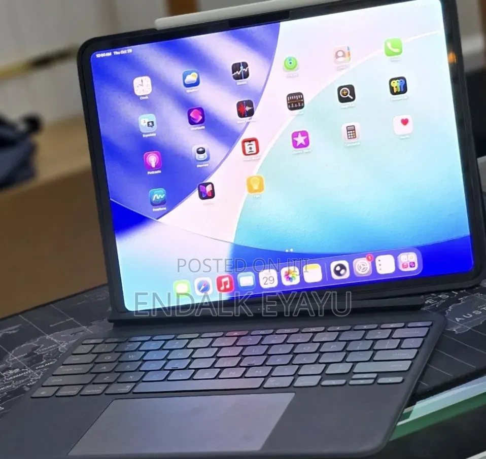 New Apple iPad Pro 13 (2025) 256 GB