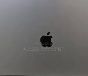 New Laptop Apple MacBook Pro 2023 M3 8GB Apple M3 SSD 512GB