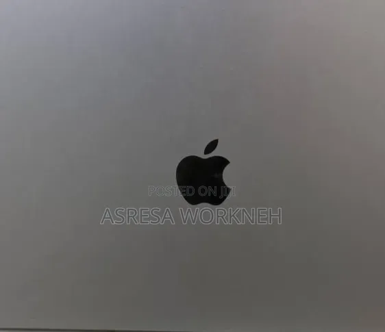 New Laptop Apple MacBook Pro 2023 M3 8GB Apple M3 SSD 512GB