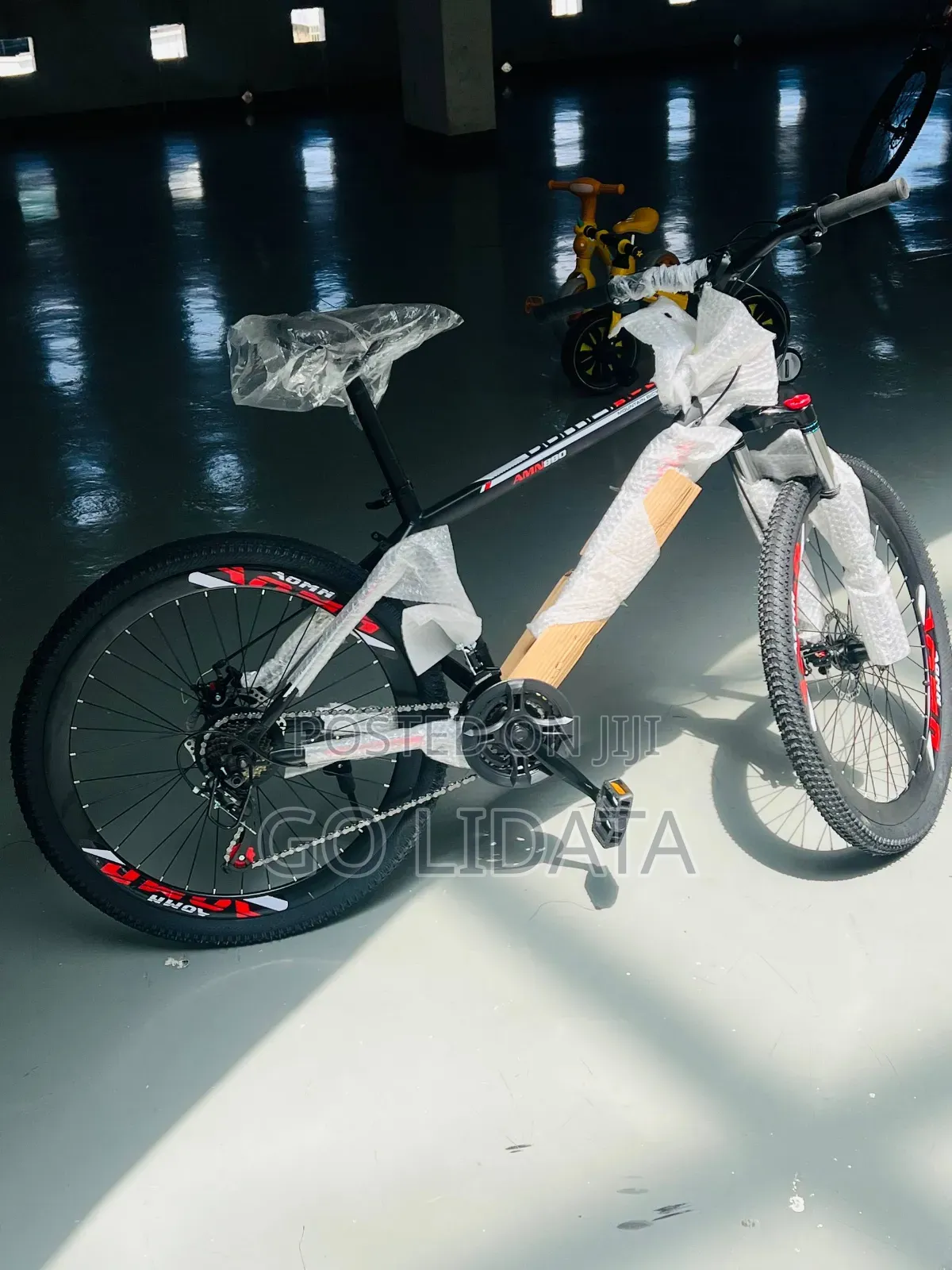 ጠንካራ ማውንቴን ባይስክል — Durable Mountain Bike
