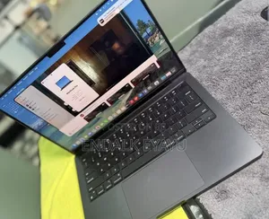 New Laptop Apple MacBook Pro 2024 M4 16GB Apple M4 Pro SSD 512GB
