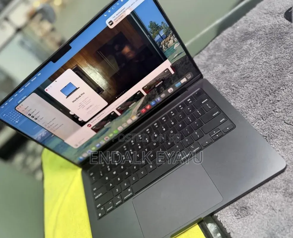 New Laptop Apple MacBook Pro 2024 M4 16GB Apple M4 Pro SSD 512GB