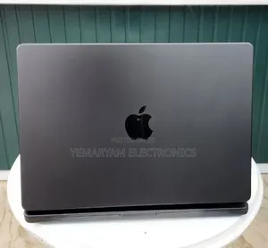New Laptop Apple MacBook Pro 2023 M3 Pro 18GB Apple M3 Pro SSD 512GB