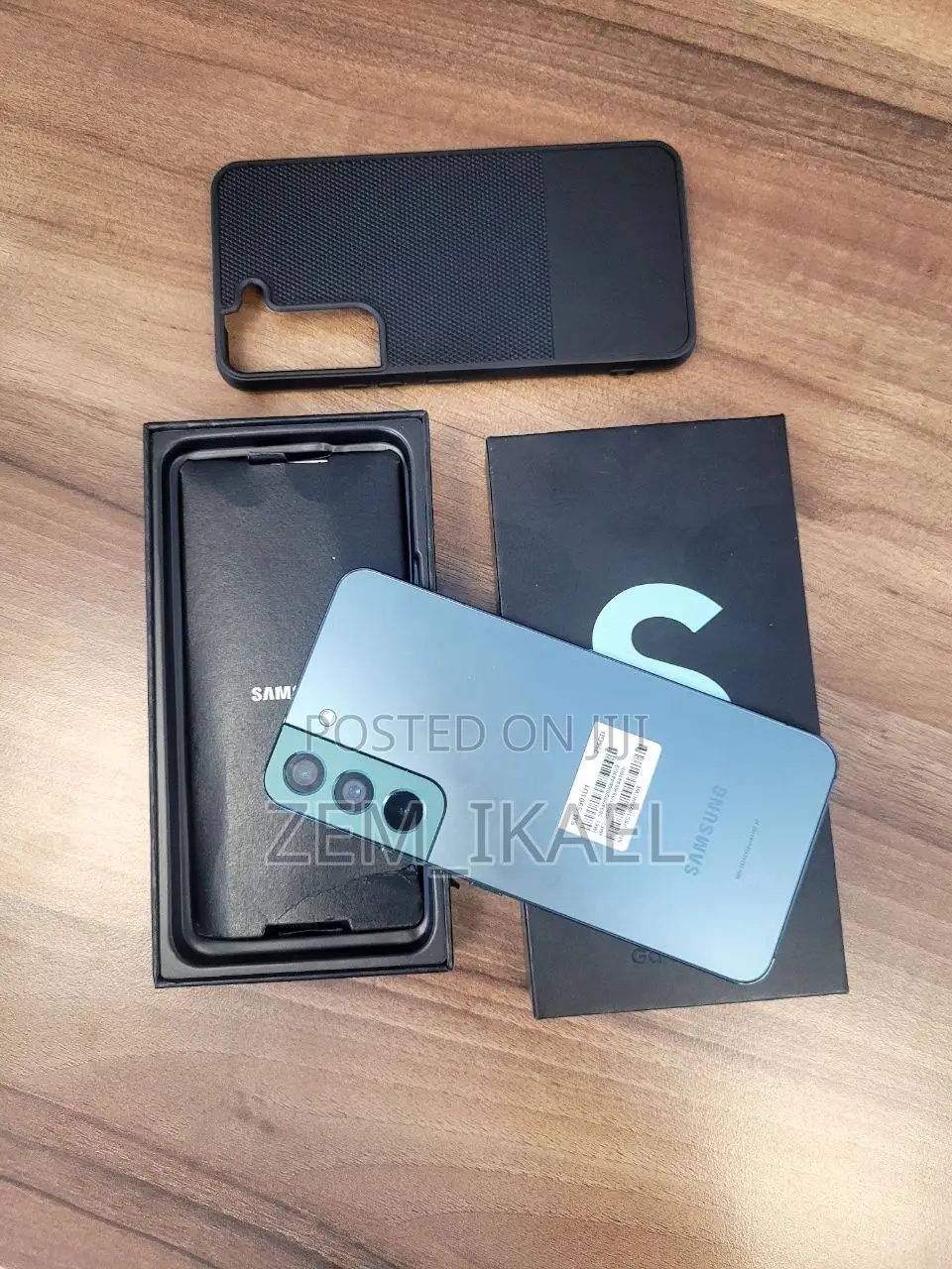 New Samsung Galaxy S22 5G 256 GB Green