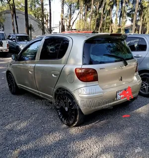 Toyota Vitz 2003