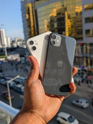 New Apple iPhone 11 128 GB Black