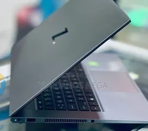 New Laptop HP ZBook Studio G8 32GB Intel Core i9 SSD 512GB