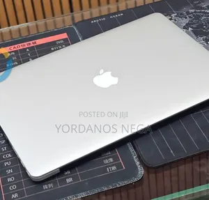 New Laptop Apple MacBook Pro 2015 16GB Intel Core i7 SSD 512GB