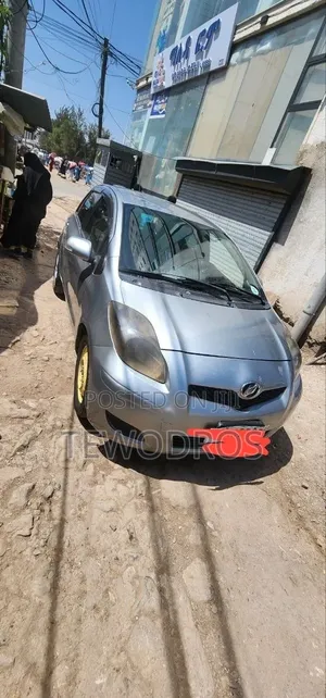 Toyota Yaris 2008 Gray