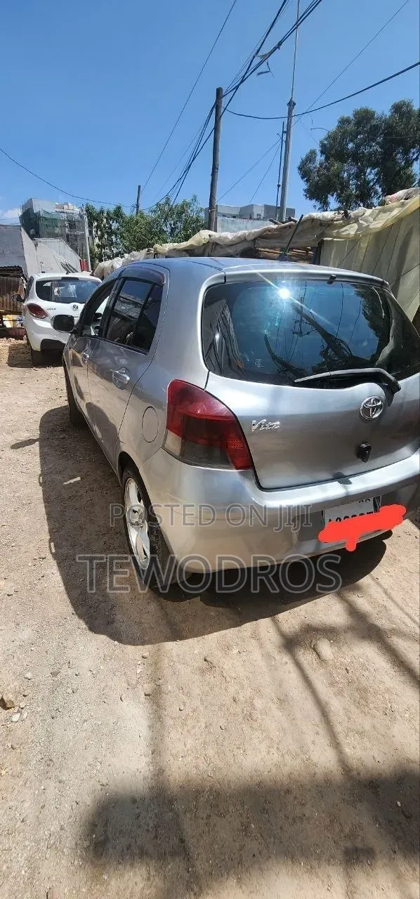 Toyota Yaris 2008 Gray