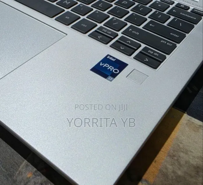 New Laptop HP EliteBook 840 G9 16GB Intel Core i7 SSD 512GB