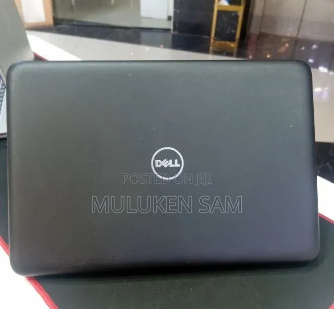 Laptop Dell Inspiron 15 4GB Intel Core i5 HDD 512GB