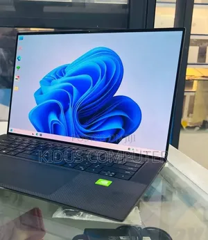New Laptop Dell Precision 5570 16GB Intel Core i7 SSD 512GB