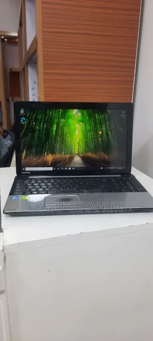 New Laptop Toshiba Satellite C55 8GB Intel Core i3 HDD 500GB