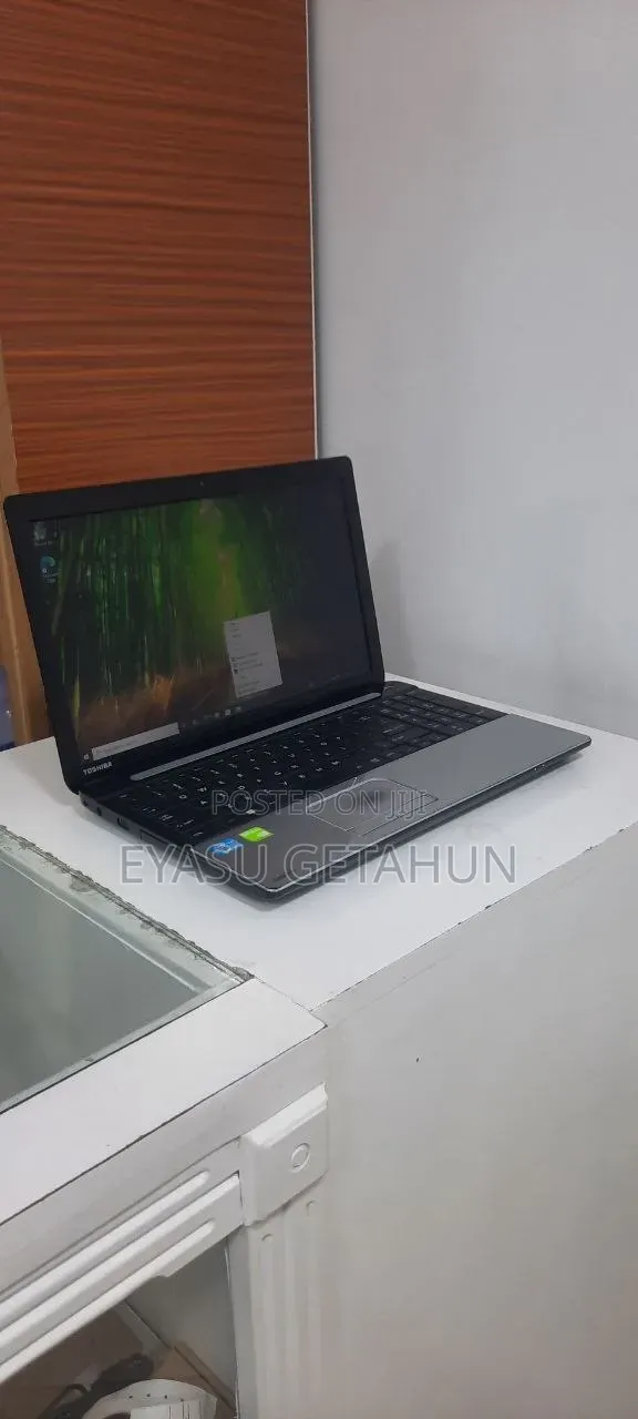 New Laptop Toshiba Satellite C55 8GB Intel Core i3 HDD 500GB