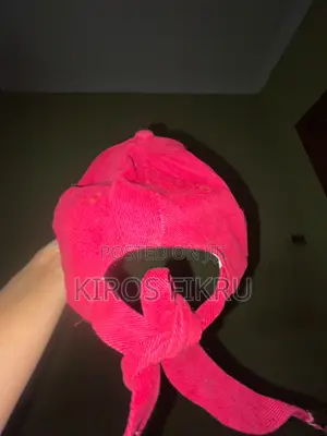 Red Women's Stylish Cap With Bow