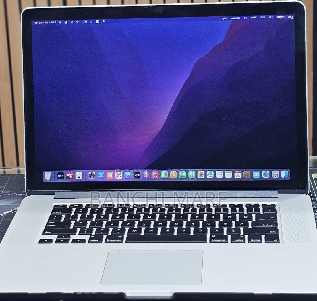 New Laptop Apple MacBook Pro 2015 16GB Intel Core i7 SSD 512GB