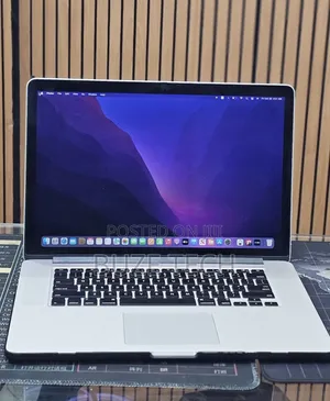 New Laptop Apple MacBook Pro 2015 16GB Intel Core i7 SSD 512GB