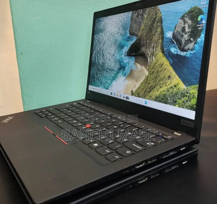 New Laptop Lenovo ThinkPad T490s 8GB Intel Core i7 SSD 512GB