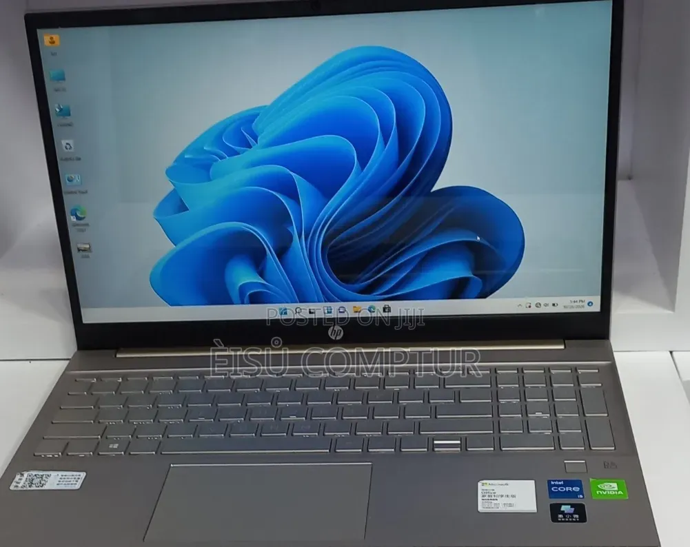 New Laptop HP Pavilion 15 16GB Intel Core i5 SSD 512GB
