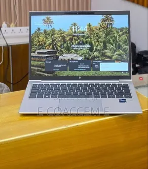 New Laptop HP EliteBook 830 G9 16GB Intel Core i5 SSD 512GB