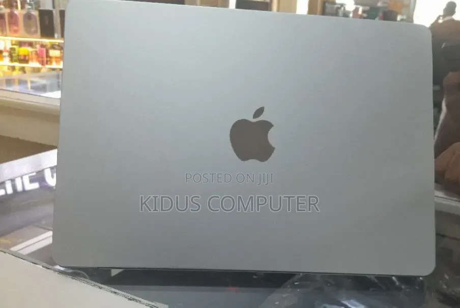 New Laptop Apple MacBook Air 2026 M5 16GB Apple M5 SSD 512GB
