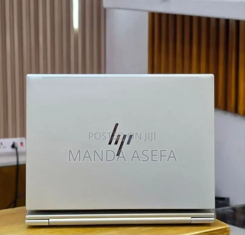 New Laptop HP EliteBook 830 G9 16GB Intel Core i5 SSD 512GB