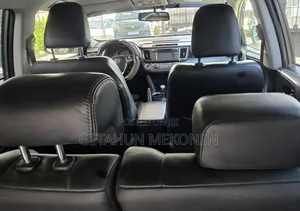 Toyota RAV4 2016 Gold