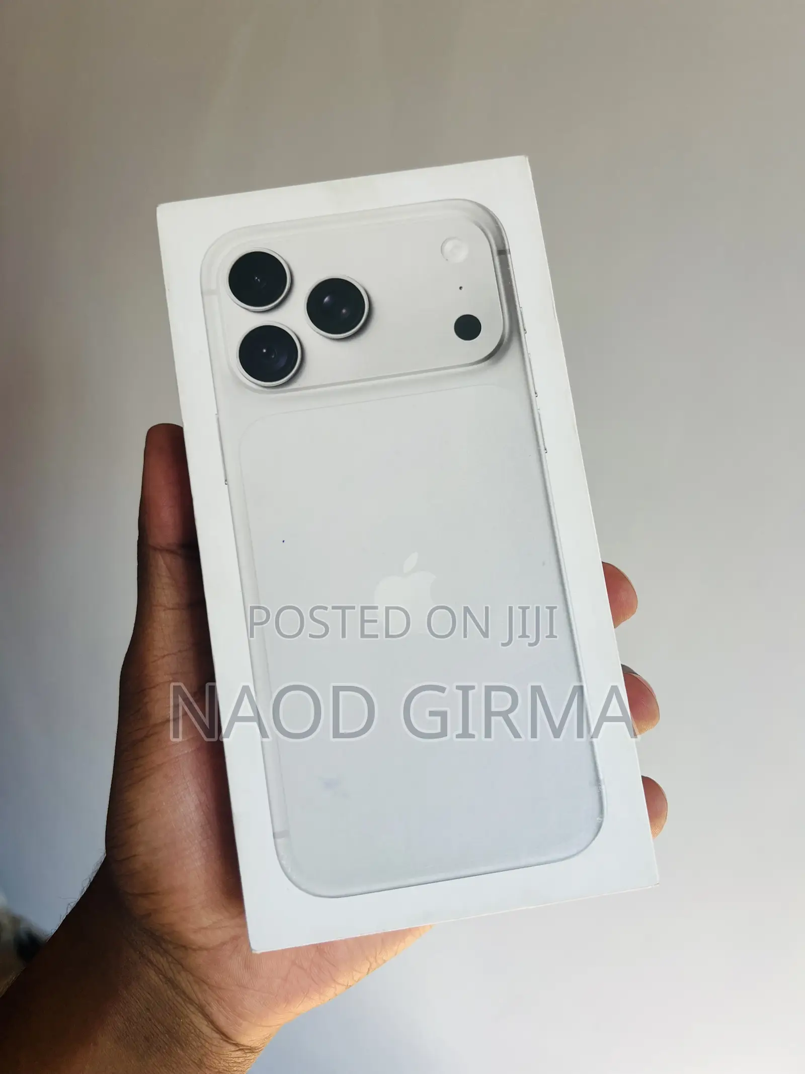 New Apple iPhone 18 Pro Max 256 GB Silver
