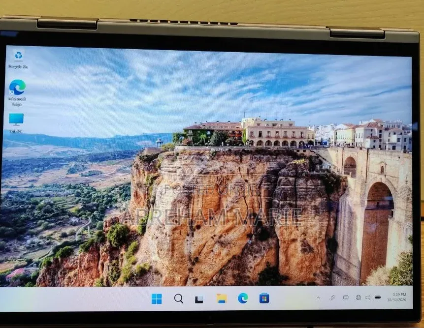 New Laptop Lenovo ThinkPad X1 Yoga Gen 8 32GB Intel Core i7 SSD 512GB