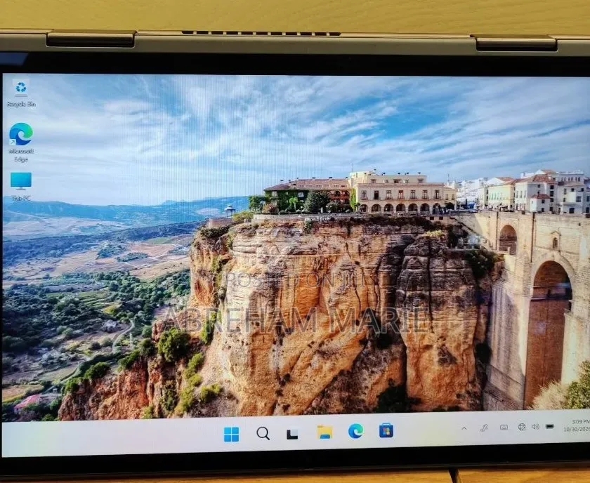 New Laptop Lenovo ThinkPad X1 Yoga Gen 8 16GB Intel Core i7 SSD 512GB