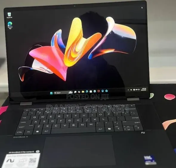 New Laptop HP OmniBook X Flip 16" 16GB Intel Core Ultra 7 SSD 1T