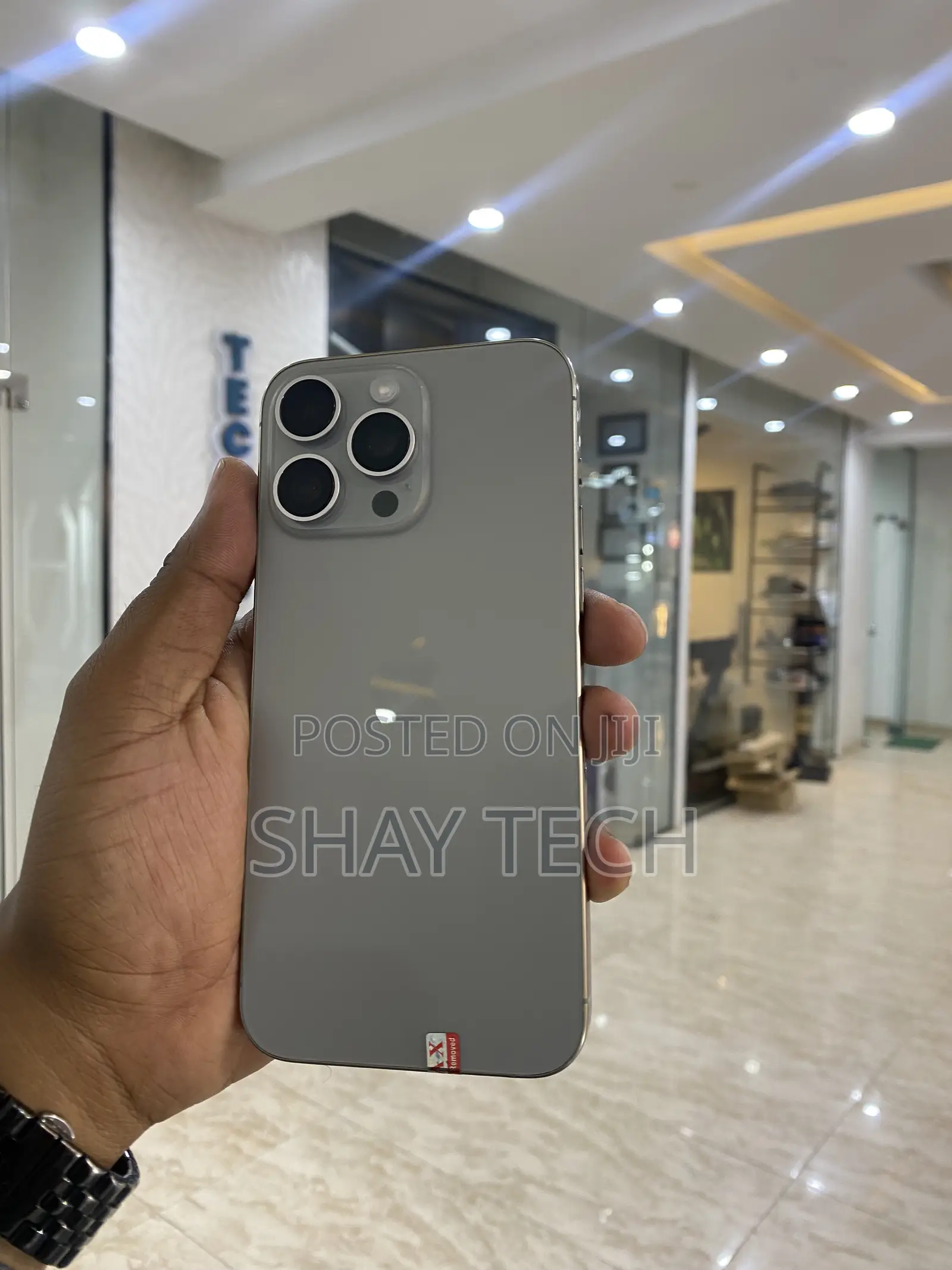 New Apple iPhone 15 Pro Max 256 GB Silver