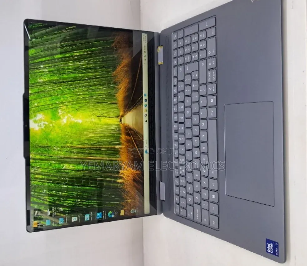 New Laptop Lenovo 16GB Intel Core Ultra 7 SSD 1T