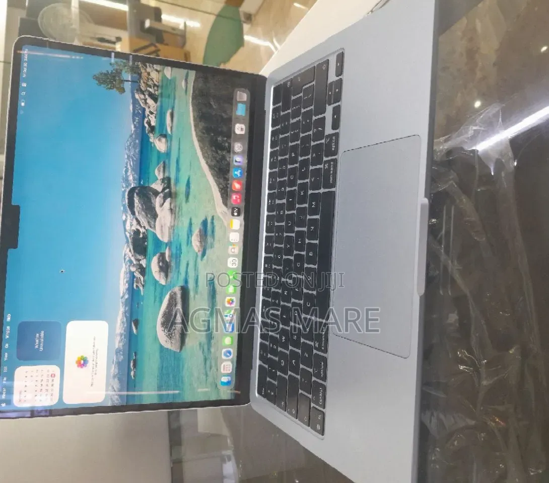 New Laptop Apple MacBook Air 2026 M5 16GB Apple M5 SSD 512GB