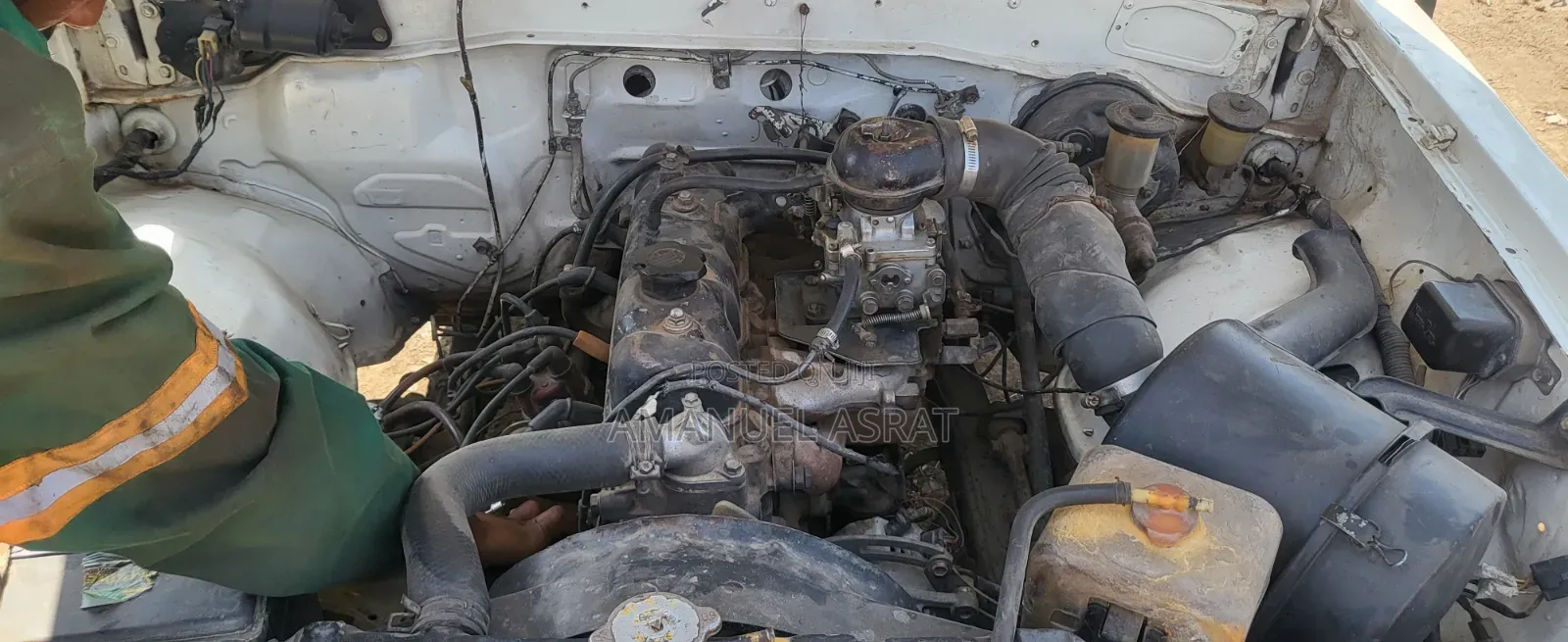 Toyota Hilux 2200 4x4 1986 White