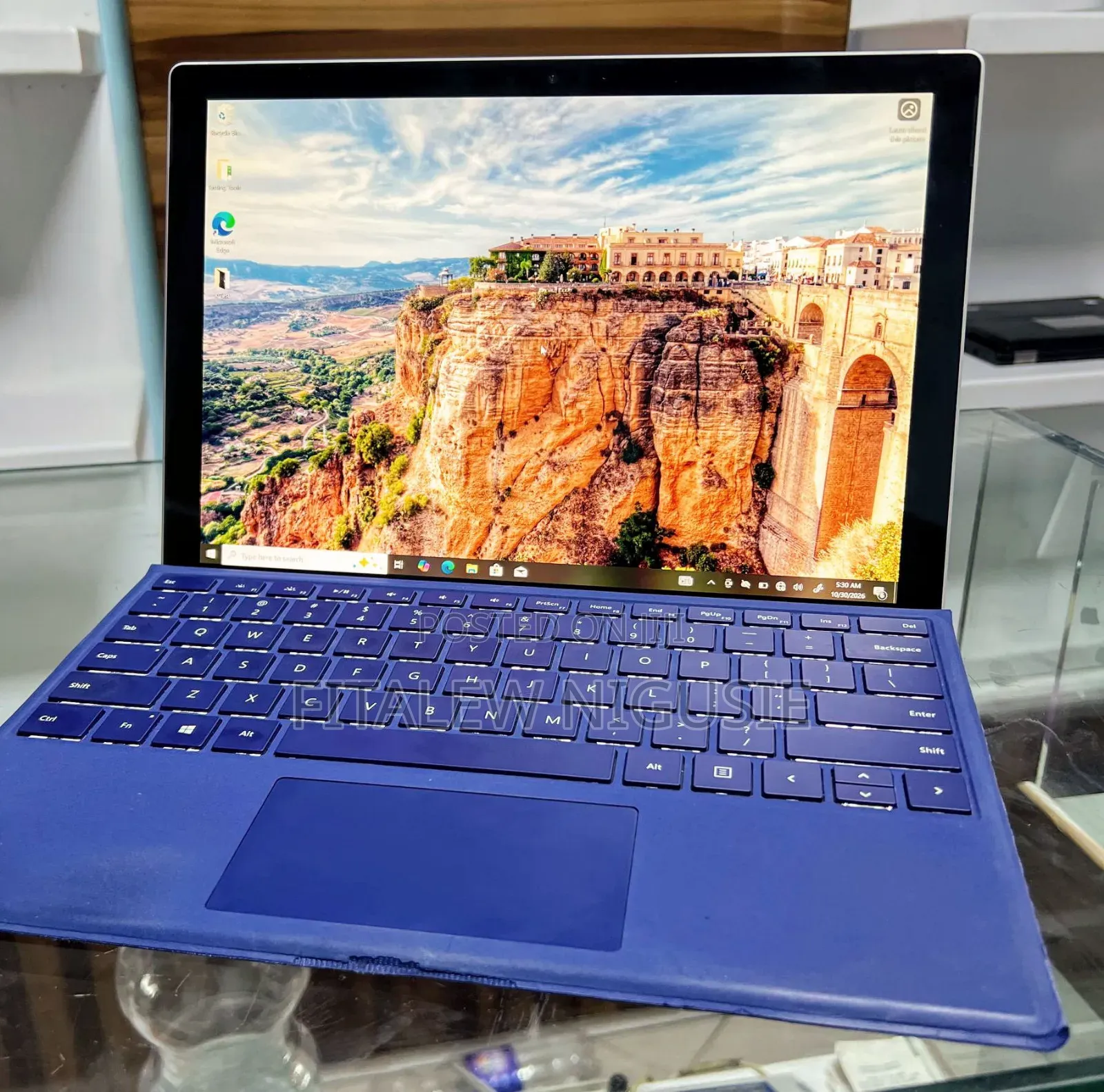 New Laptop Microsoft Surface Pro 8GB Intel Core i5 SSD 256GB