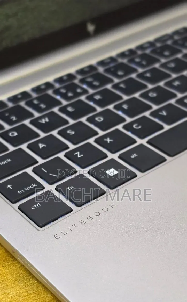 New Laptop HP EliteBook 830 G9 16GB Intel Core i5 SSD 512GB