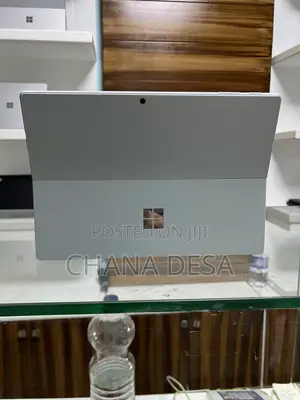 New Laptop Microsoft Surface 8GB Intel Core i5 SSD 256GB