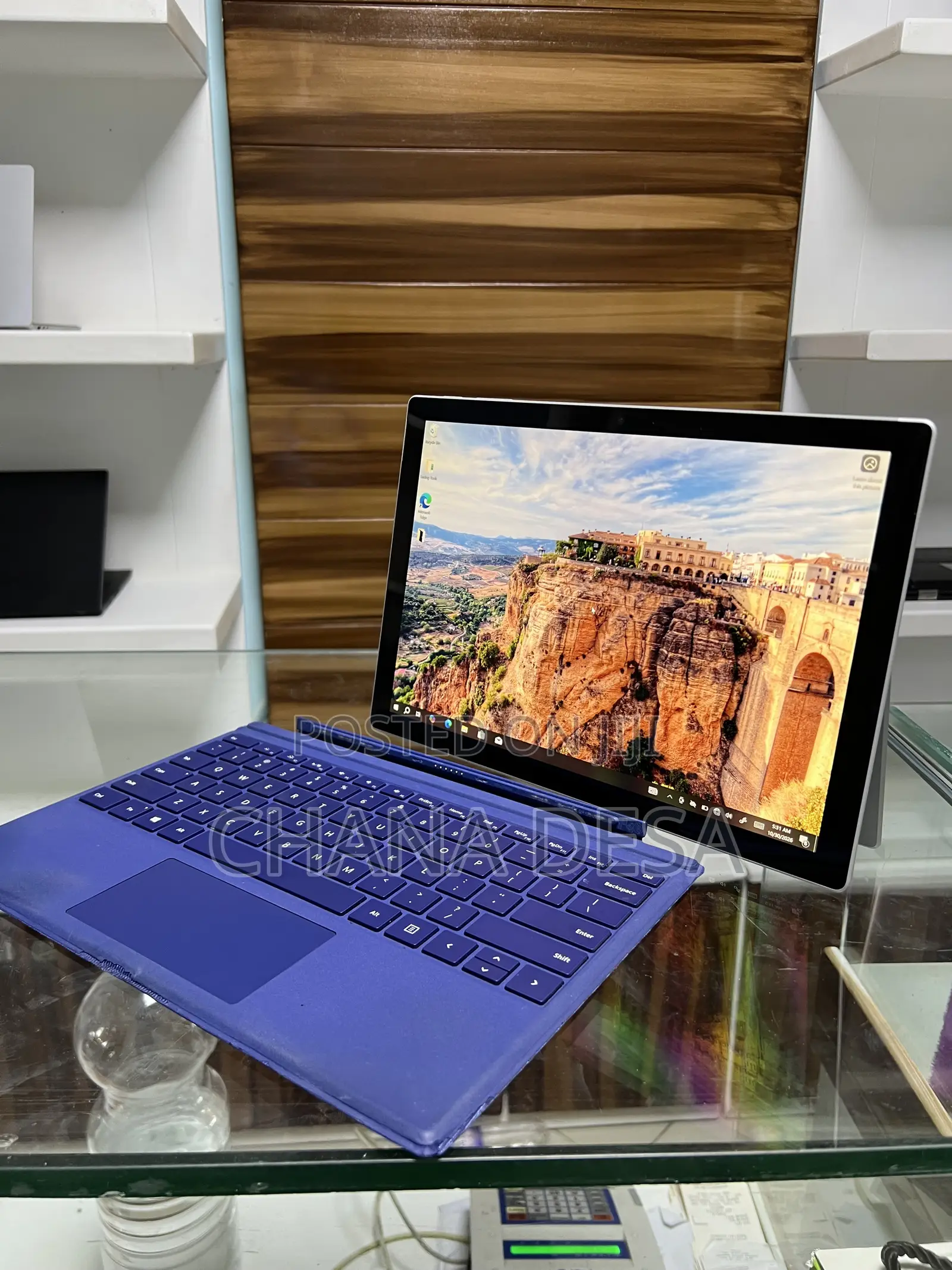 New Laptop Microsoft Surface 8GB Intel Core i5 SSD 256GB