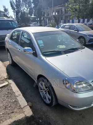 Toyota Corolla 2002 Silver