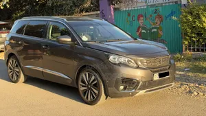 Peugeot 5008 2020 Brown