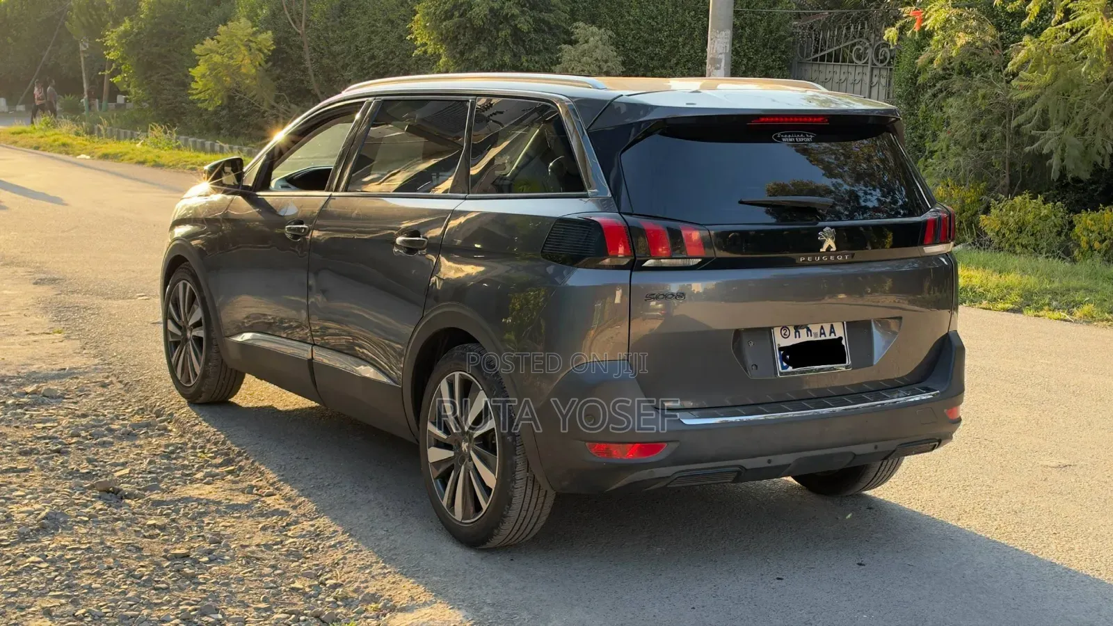 Peugeot 5008 2020 Brown