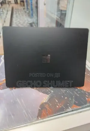 New Laptop Microsoft Surface Laptop 5 16GB Intel Core i7 SSD 256GB