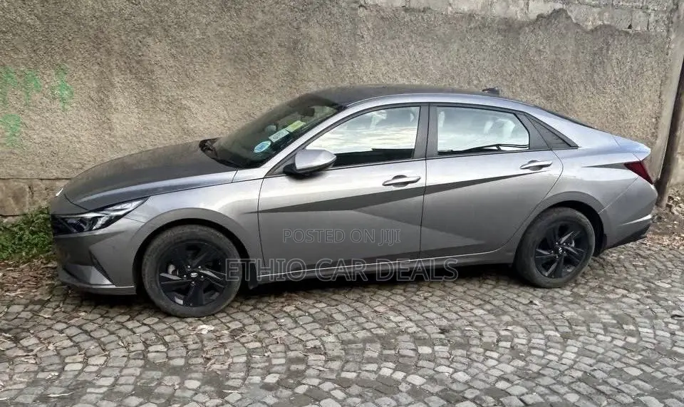 Hyundai Elantra 2021 Gray