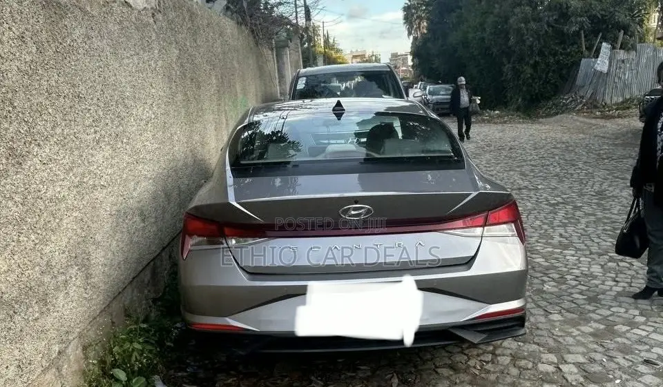 Hyundai Elantra 2021 Gray